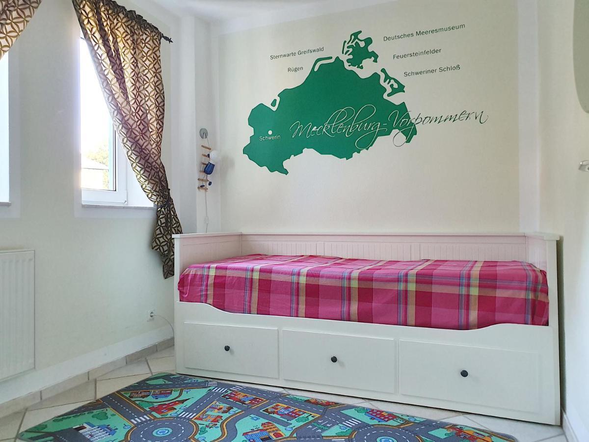 Ferienwohnung Haus Holstein Sellin  ภายนอก รูปภาพ